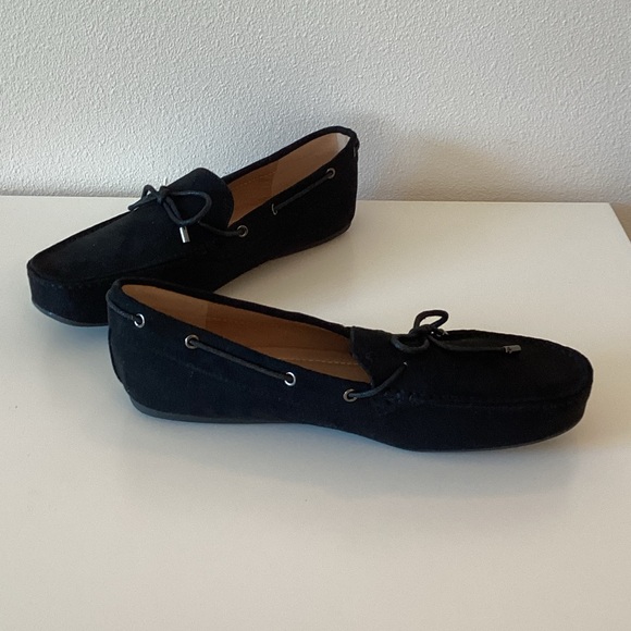 Shoes - New WB Journee collection Black Suede Loafers for Women